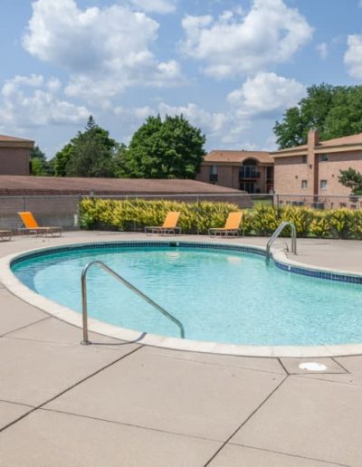 cranbrook-centre-apartments-for-rent-in-southfield-mi-gallery-1