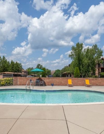 cranbrook-centre-apartments-for-rent-in-southfield-mi-gallery-2